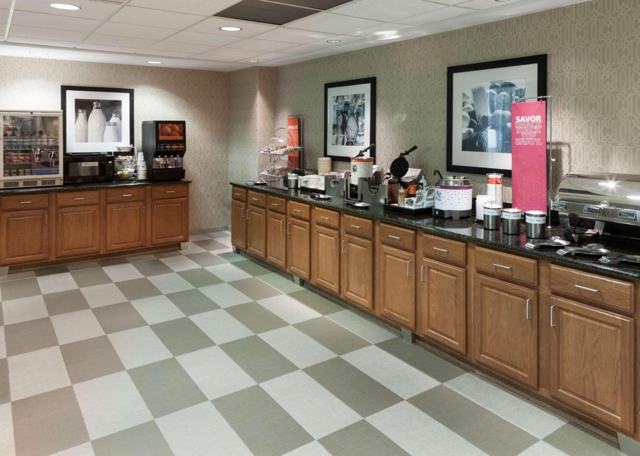 Hampton Inn & Suites Давенпорт Экстерьер фото